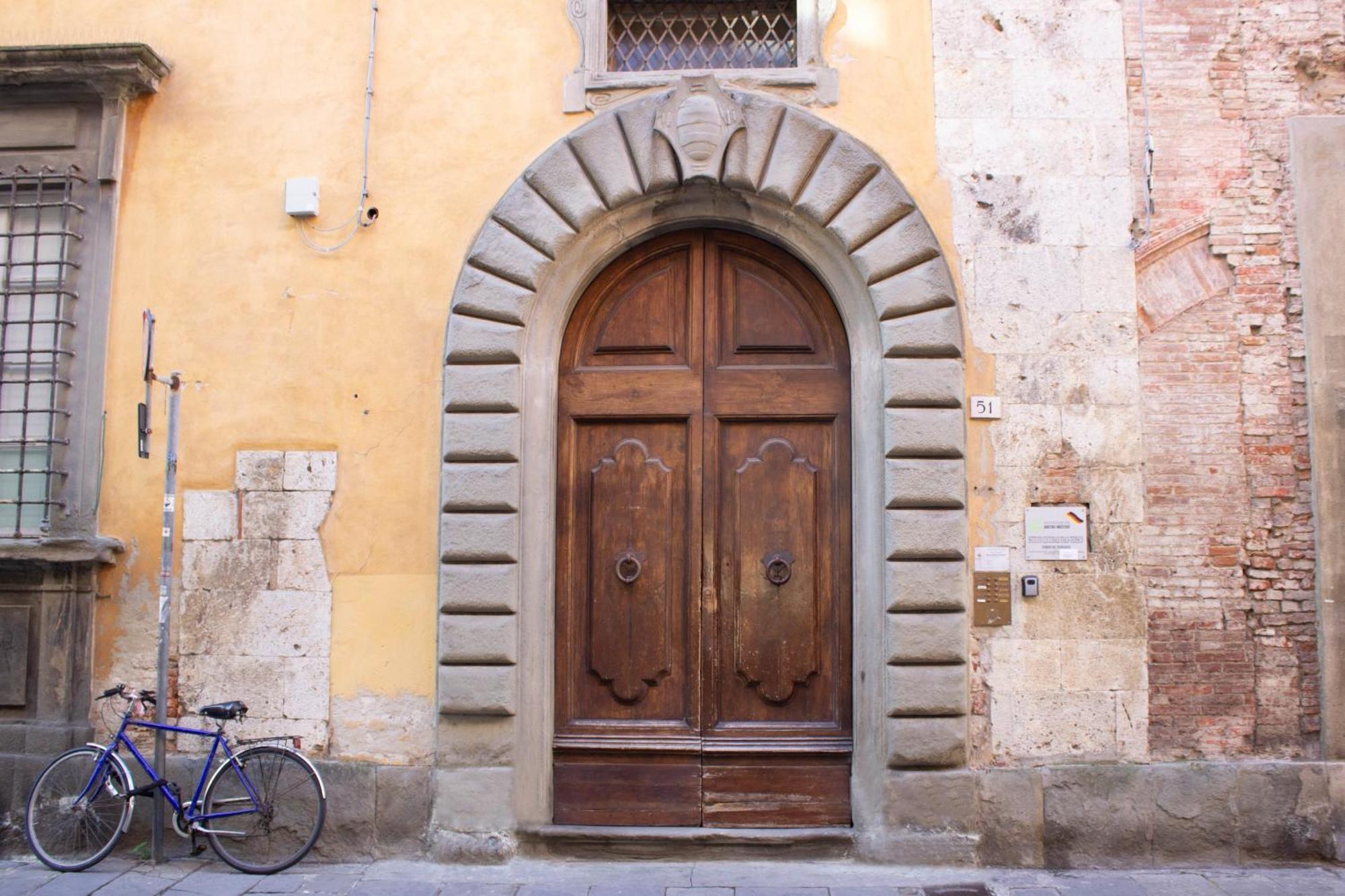 Nel Cuore Di PisaMonolocale In Palazzo Storico. Bagian luar foto